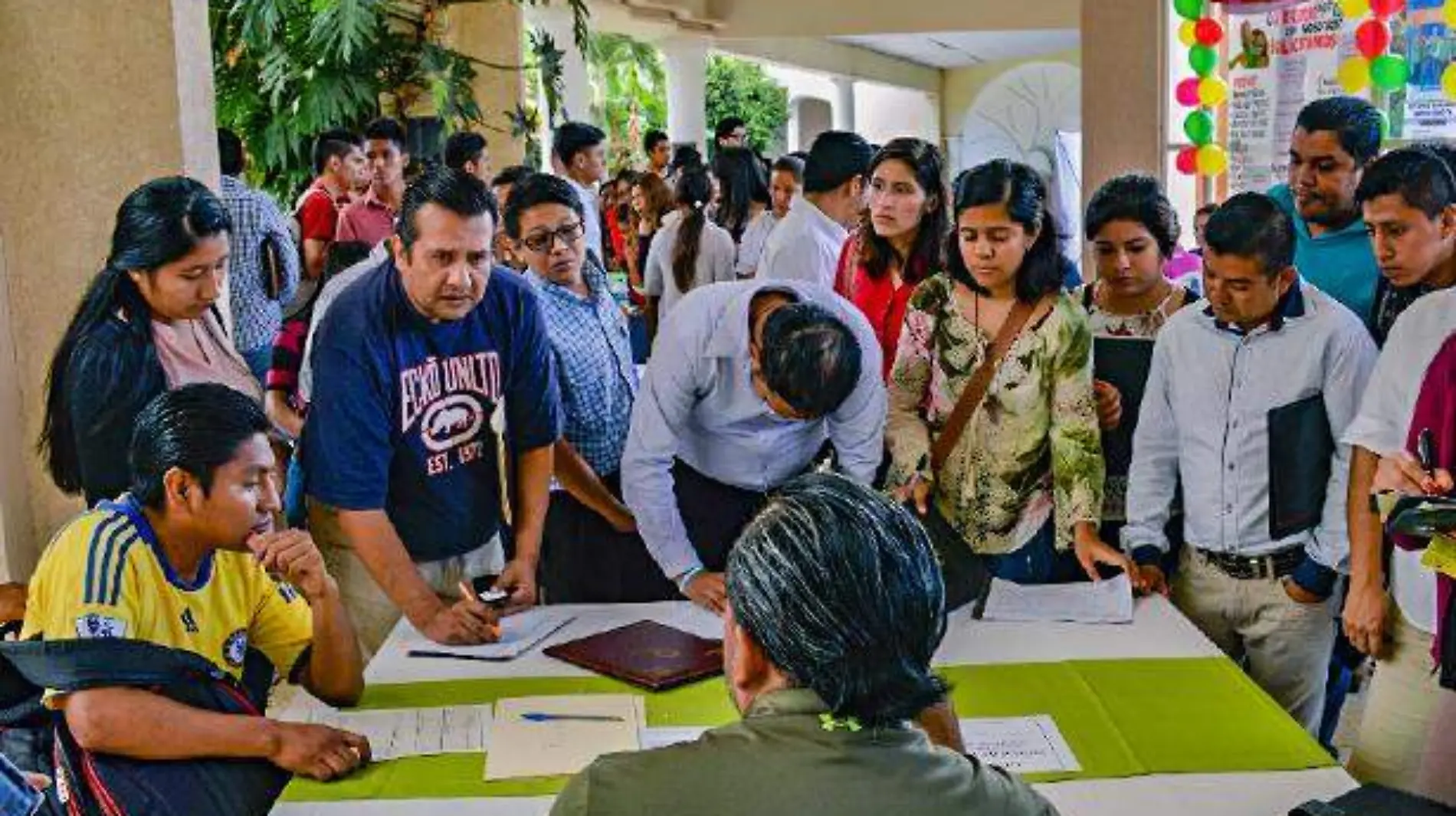 Feria del empleo en Chilpancingo